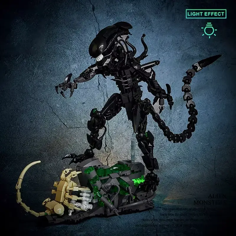 Alien Action Figure Building Set