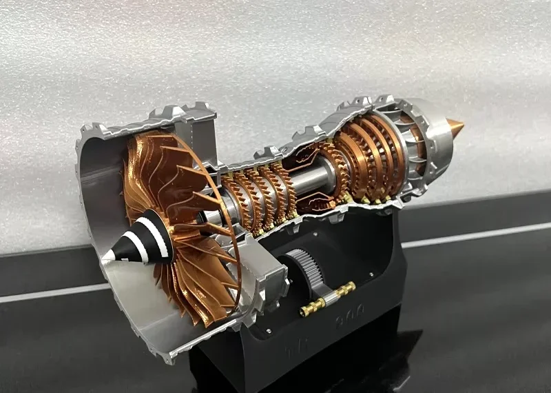 TR900 Turbofan Engine Model